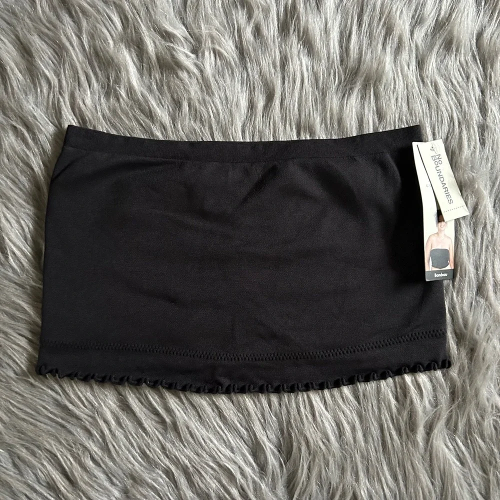 No Boundaries Seamless Wirefree Bandeau Women Size Medium‎ Black Strapless Bra